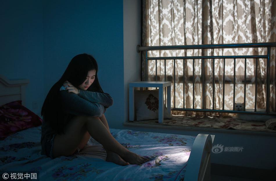 深海迷航个人推进成就怎么完成